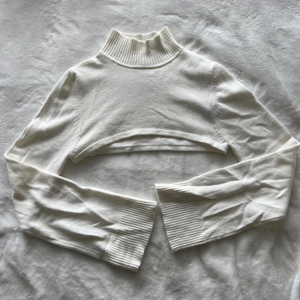 H:OURS TURTLENECK BOLERO SWEATER